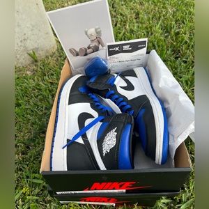 SOLD) Jordan Retro Royal Toe 1